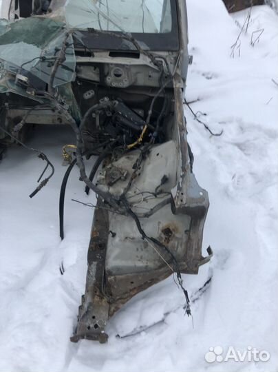 Mitsubishi Montero Pajero 3 Порог левый