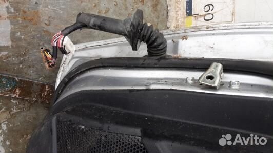 Дверь передняя правая citroen C-crosser (ZML08E201