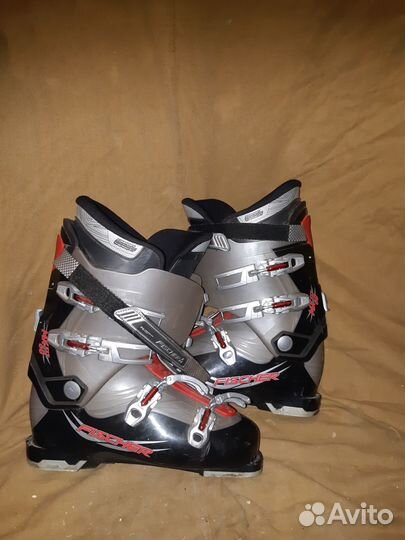 Горнолыжные ботинки Fisсher и лыжи Rossignol