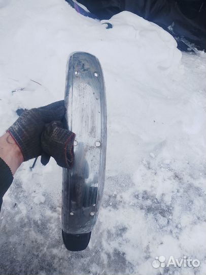 Заднее крыло Карпаты