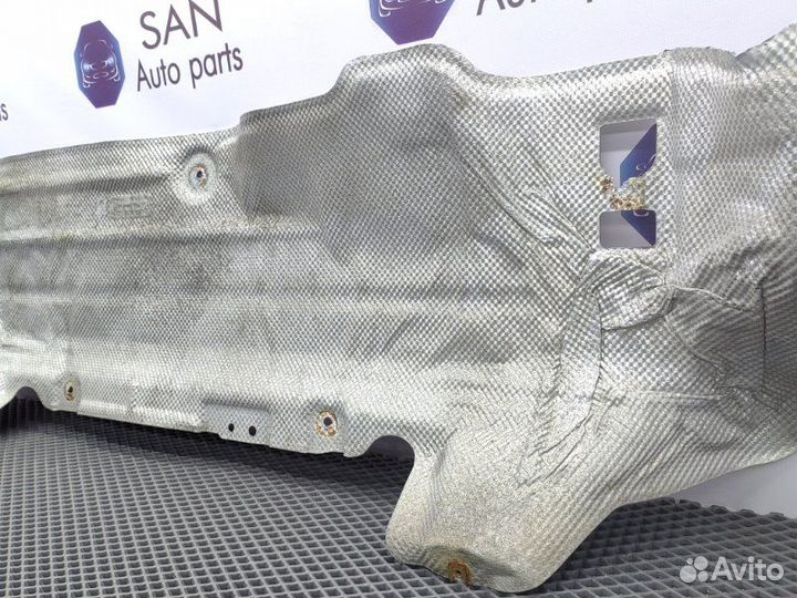 Тепловой экран задний Bmw X5 E70 N52B30AF 2008