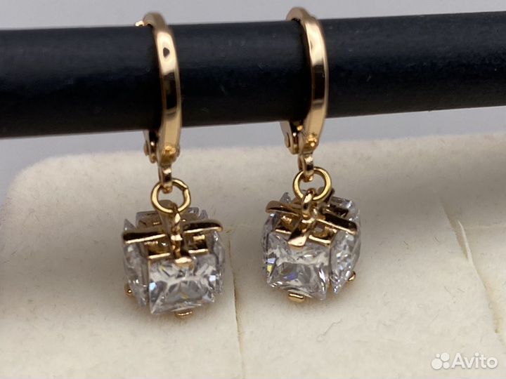 Серьги cartier