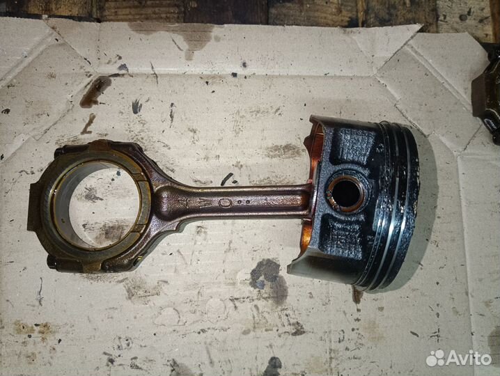 Поршень шатун 3.5 VQ35DE Nissan Infiniti