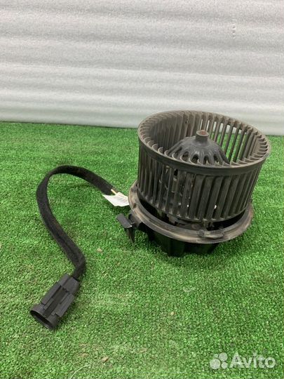 Моторчик печки Renault Logan седан 1.6 K7MC697 (84