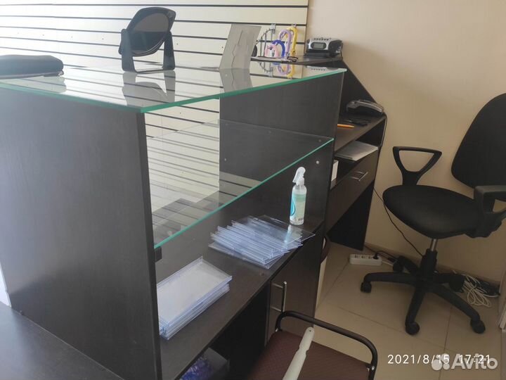 Стойка ресепшн бу