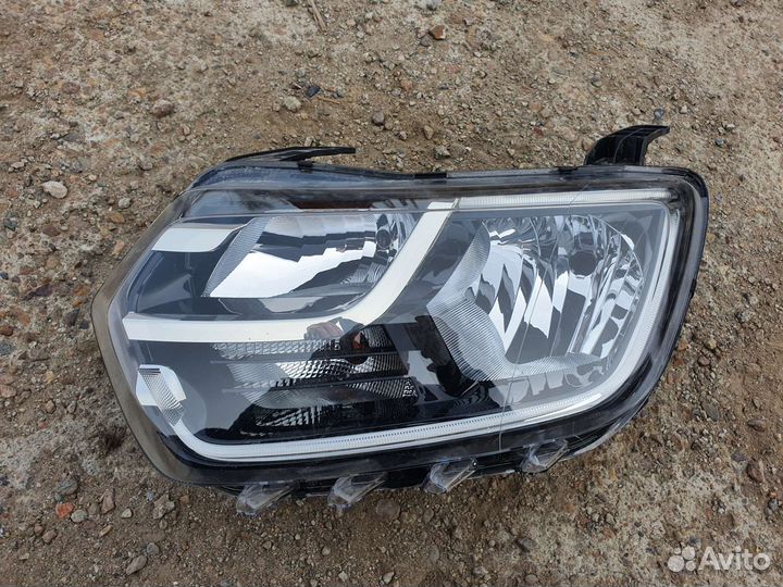 Фара левая Renault Duster Дастер LED