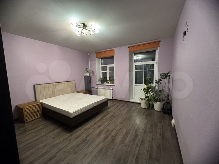 4-к. квартира, 98 м², 5/5 эт.