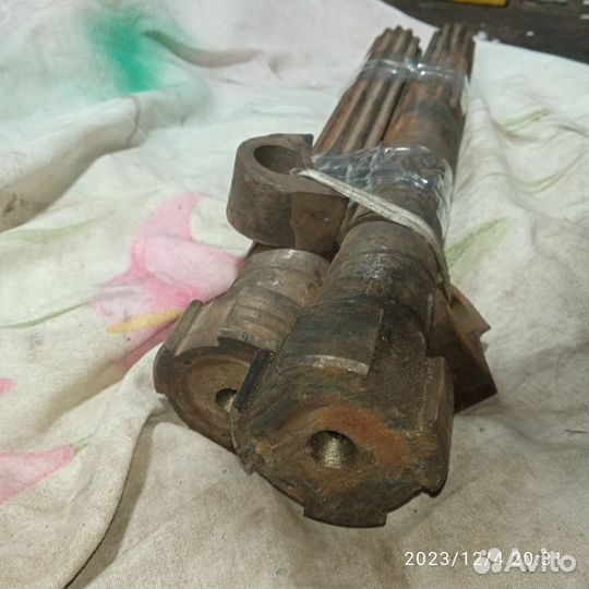 Ось переднего моста т30 с собачкой