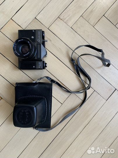 Плёночный фотоаппарат Зенит ET