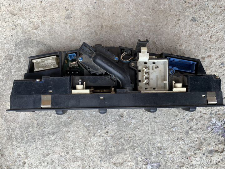 Блок управления кондиционером бмв е38