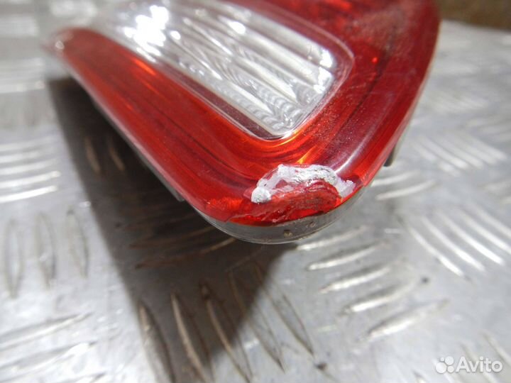 Фонарь задний внутренний левый, Nissan (Ниссан) -a