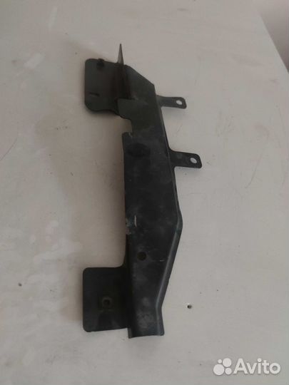 Крепление звуковых сигналов Audi Q7 4L