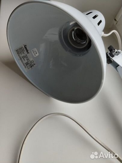 Настольная лампа