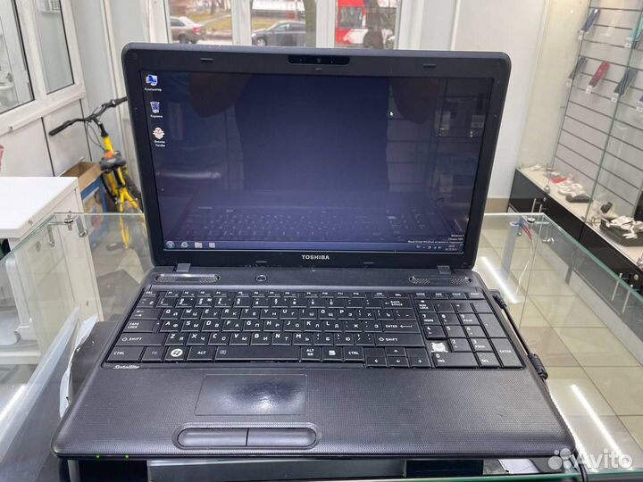 Ноутбук для работы Toshiba Satellite C660D-186 П1