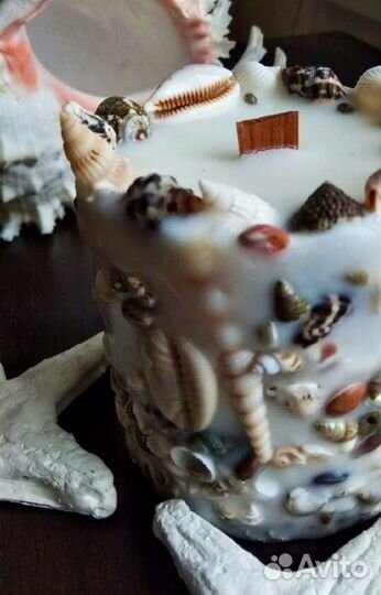 Ароматическая свеча с морскими раковинами