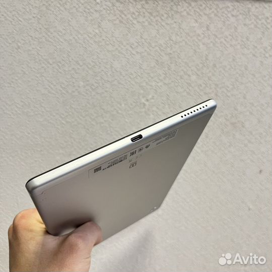 Планшет Lenovo Tab M10 FHD Plus (2nd Gen) Wi-Fi 32