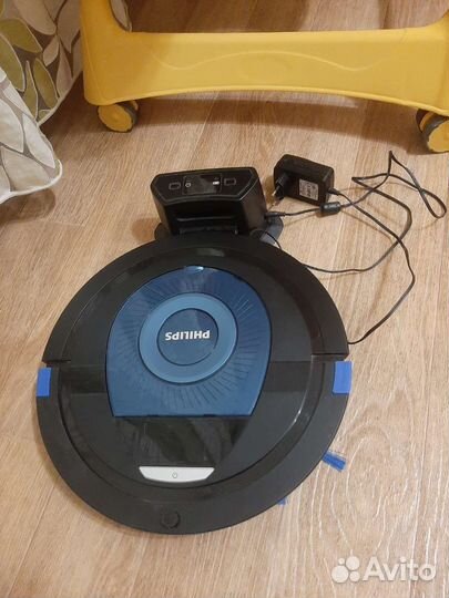Робот пылесос philips