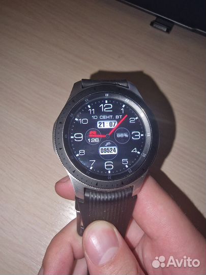 Часы Samsung Galaxy Watch SM - r800