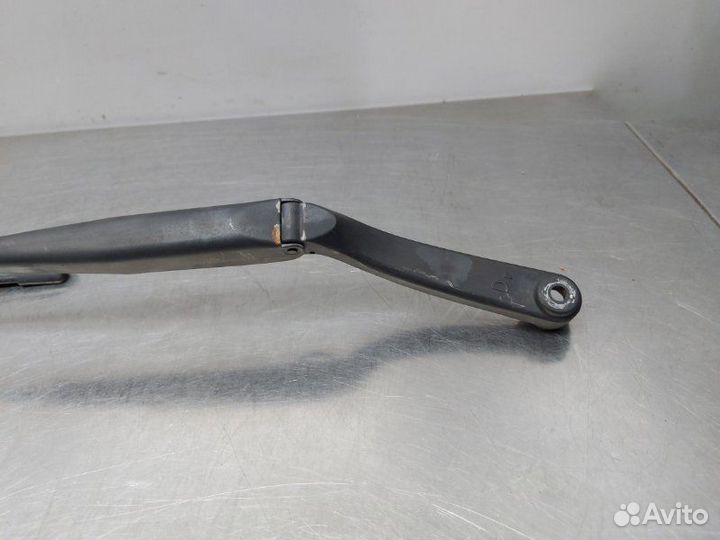 Поводок дворника левый Hyundai Elantra XD G4ED