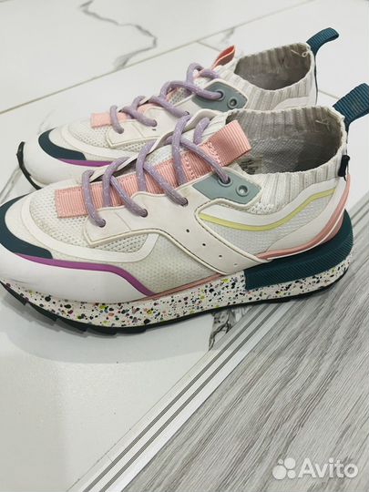 Кроссы zara 30р