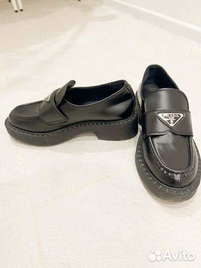 Лоферы женские