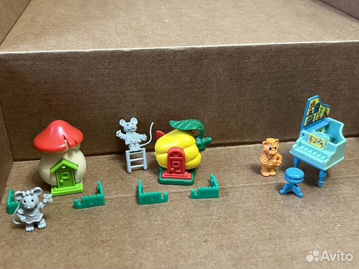 Игрушки киндер сюрприз 90-е