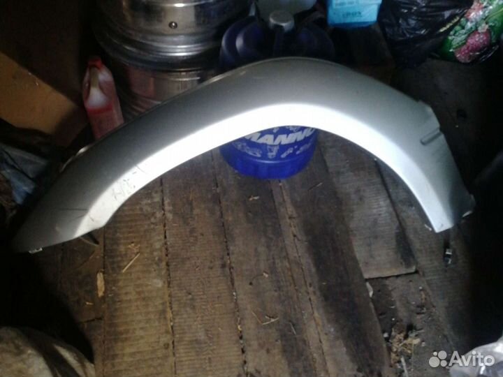 Левый фендер Т-Прадо 2000г