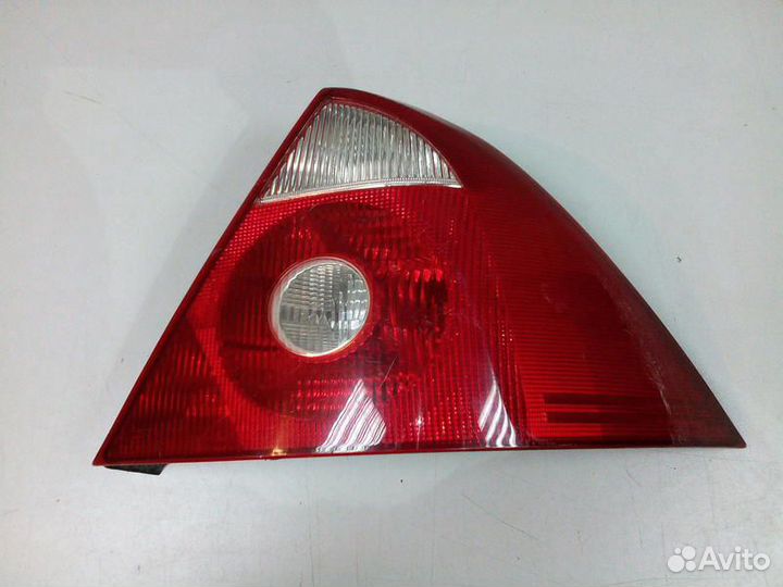 Фонарь правый ford mondeo 03-05