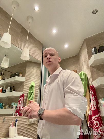 Официант/продавец