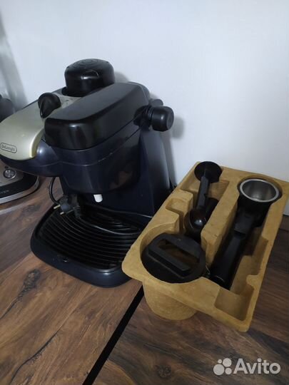 Кофемашина delonghi