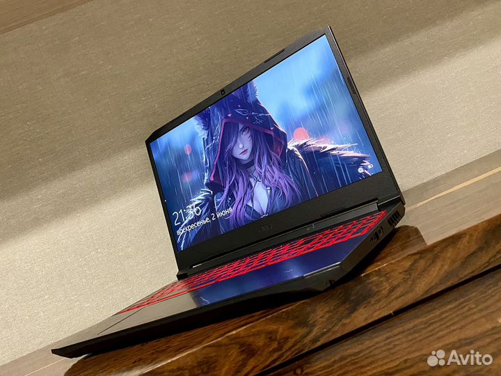 Игровой ноутбук Ryzen 5, 16 DDR4, GTX 1650ti, ssd