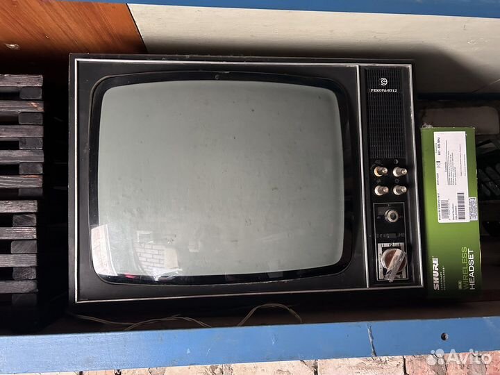 Телевизор рекорд-в312