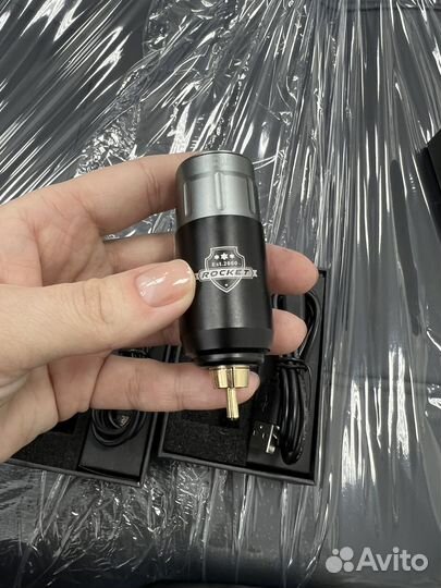 Беспроводной блок питания для тату машинки