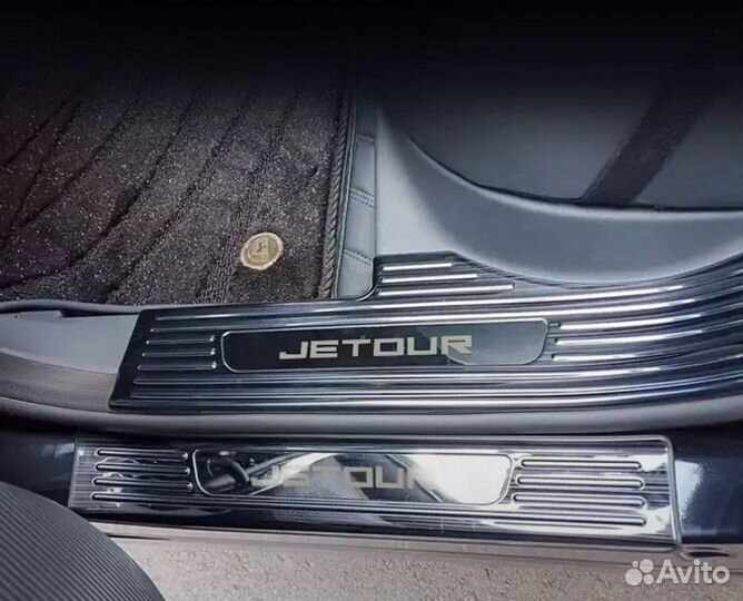 Накладки на пороги Jetour Traveller T2 / Джетур Тревелер T2 2023-2025 г.в black