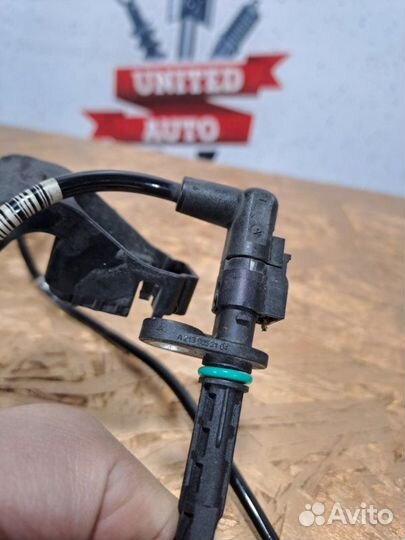 Датчик ABS передний Mercedes Benz E Class W213 654