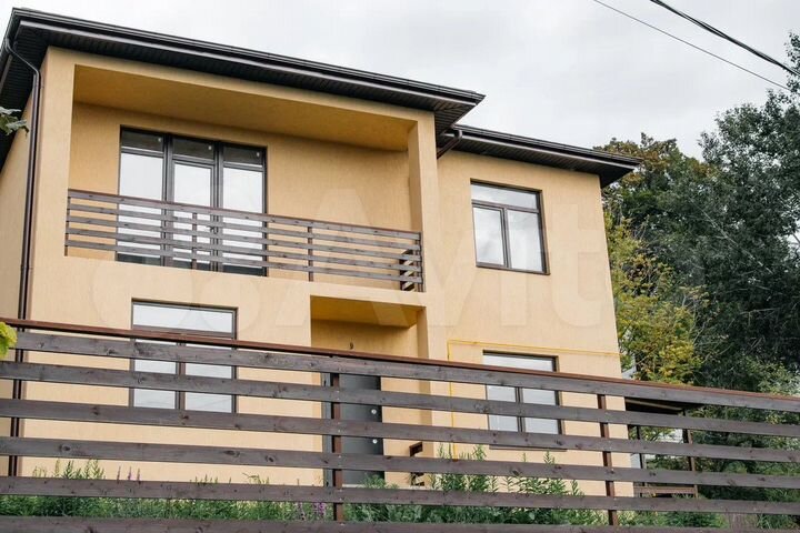 Коттедж 172 м² на участке 5 сот.