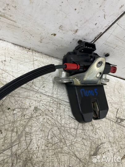 Замок багажника Volkswagen Polo 5 Седан