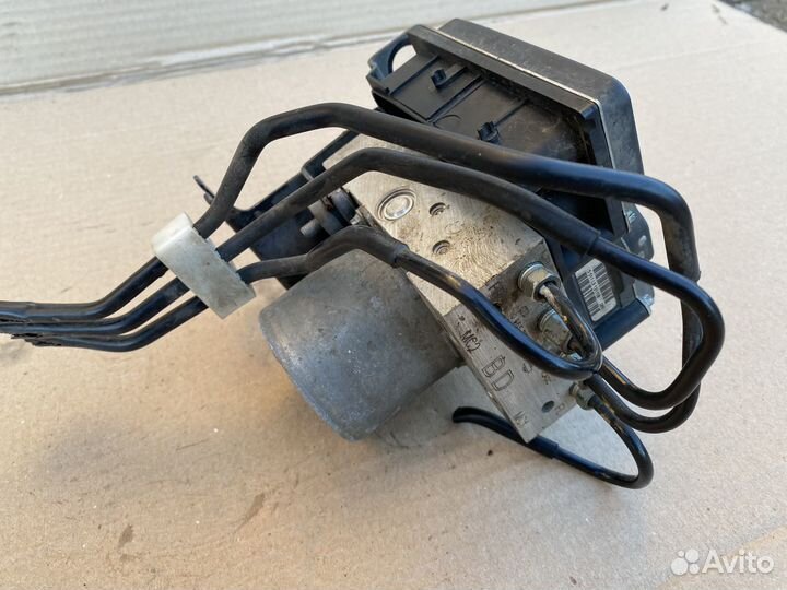 Блок ABS Infiniti FX35 FX37 QX70