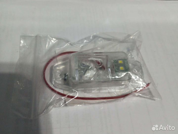 Toyota Prado 120 для камеры заднего хода плафон