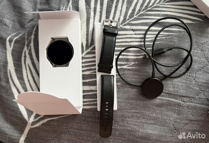 Смарт-часы Samsung Galaxy Watch Active2 40mm