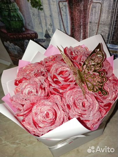 Розы из атласных лент 9 шт