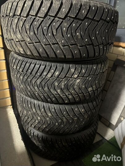 Yokohama Ice Guard IG65 235/45 R17 97T