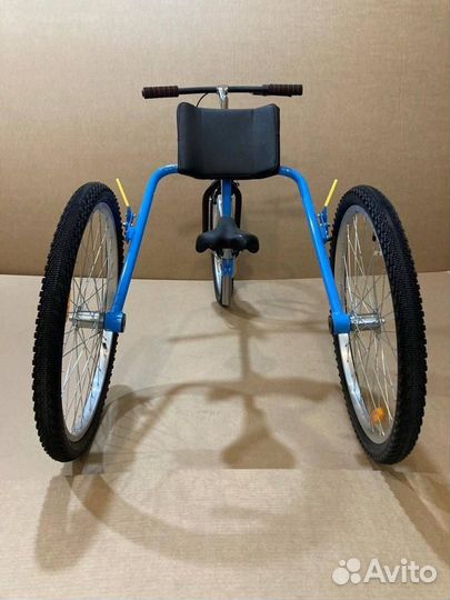 Беговел трехколесный рунион