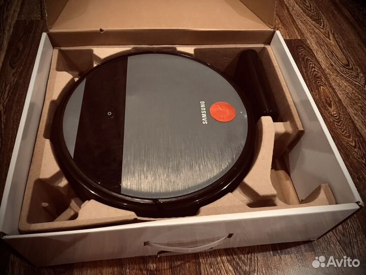 Робот пылесос Samsung