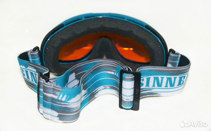 Горнолыжные очки и шлем для ребёнка-подростка