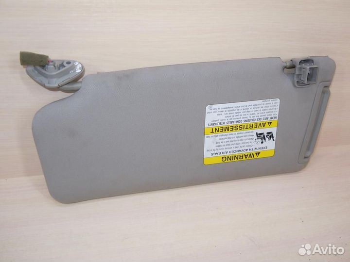 Козырек солнцезащитный правый Subaru Tribeca WX 2