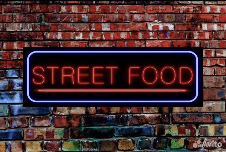 Кассир-бариста-официант в бистро