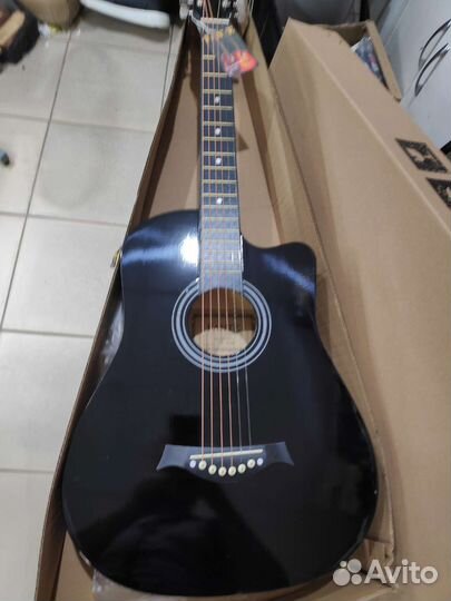 Акустическая гитарa