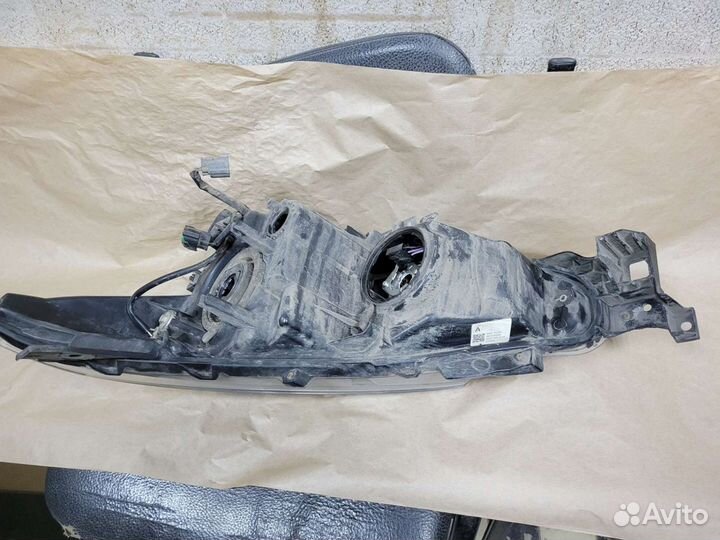 Фара правая мазда 3