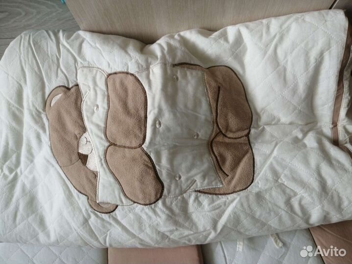 Бортики в кроватку